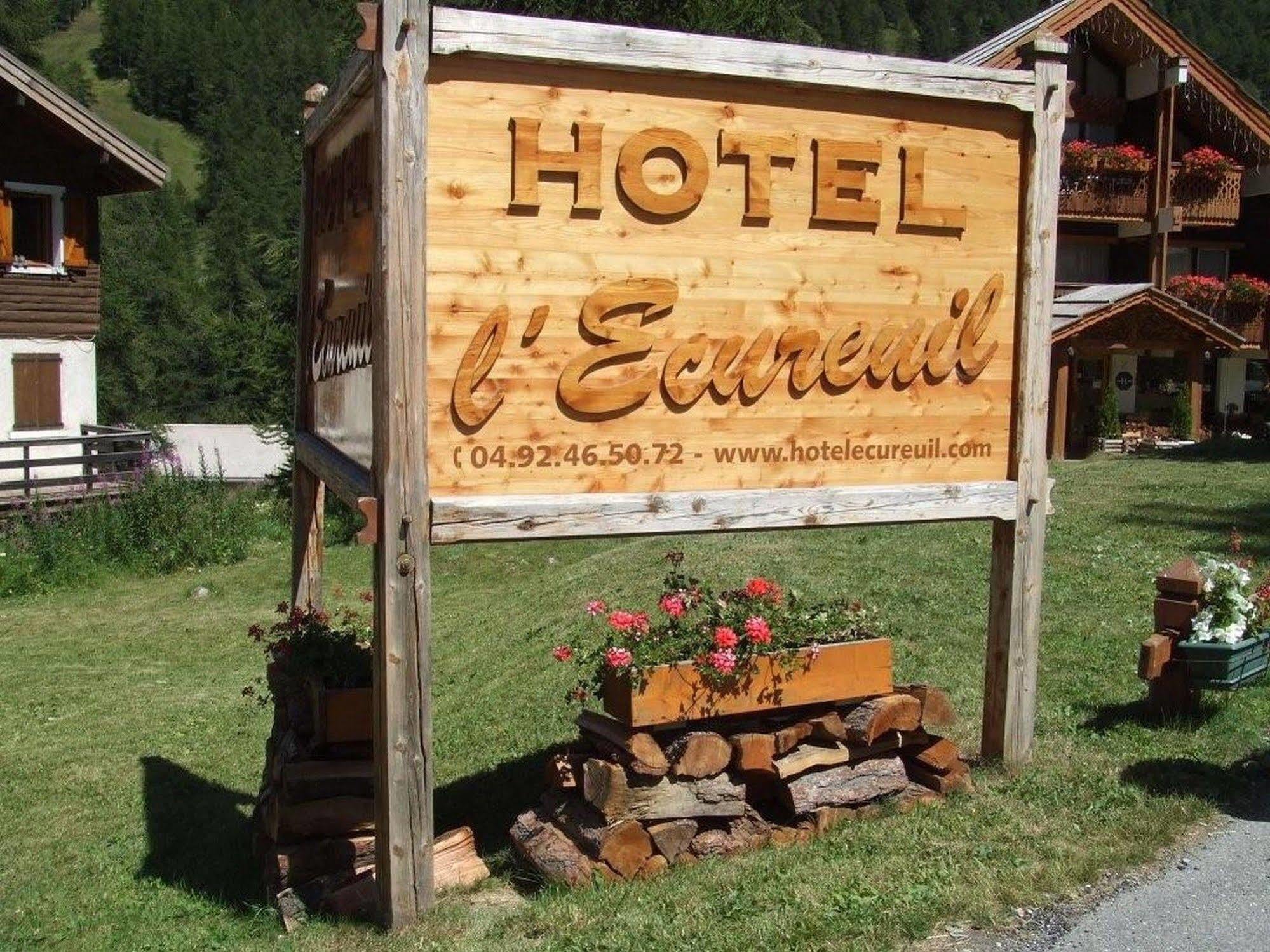 Hotel Ecureuil 바르스 외부 사진