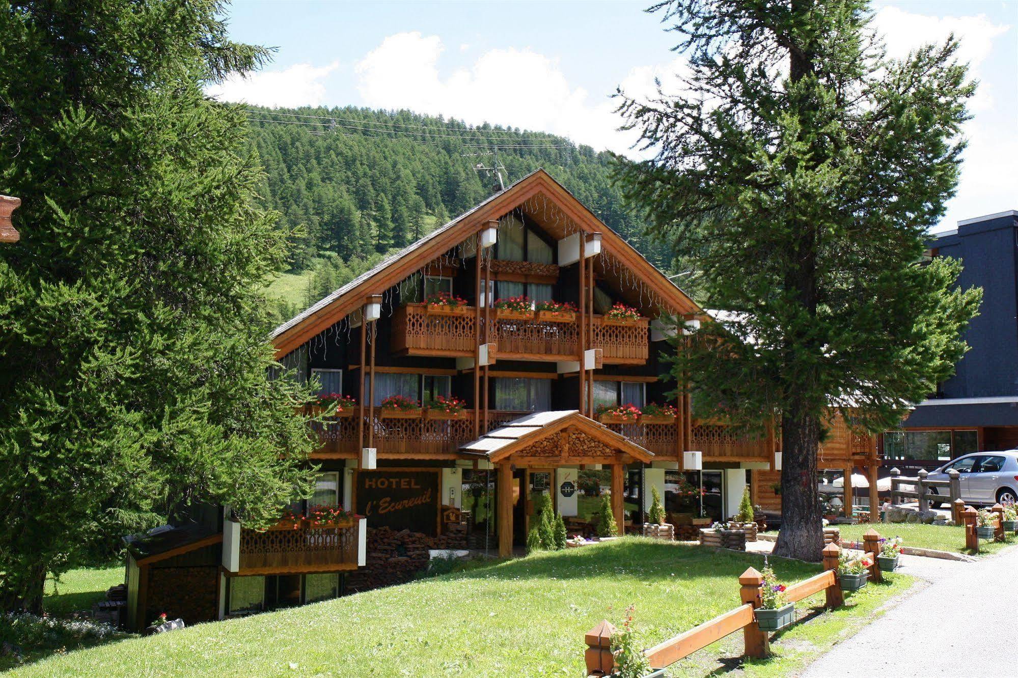 Hotel Ecureuil 바르스 외부 사진