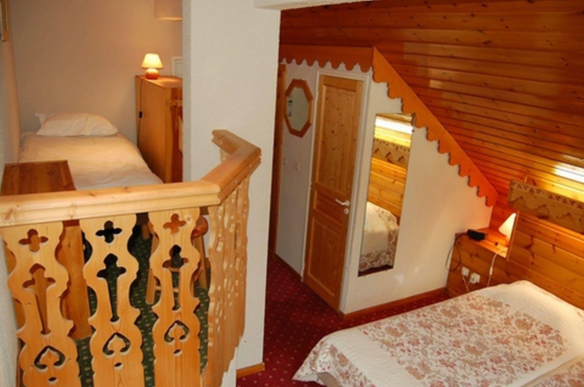 Hotel Ecureuil 바르스 외부 사진